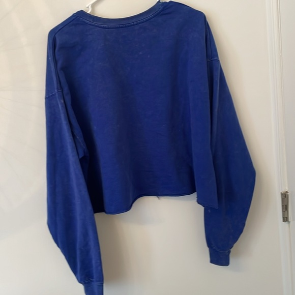 Looney Tunes Cropped Sweatshirt - Picture 6 of 7